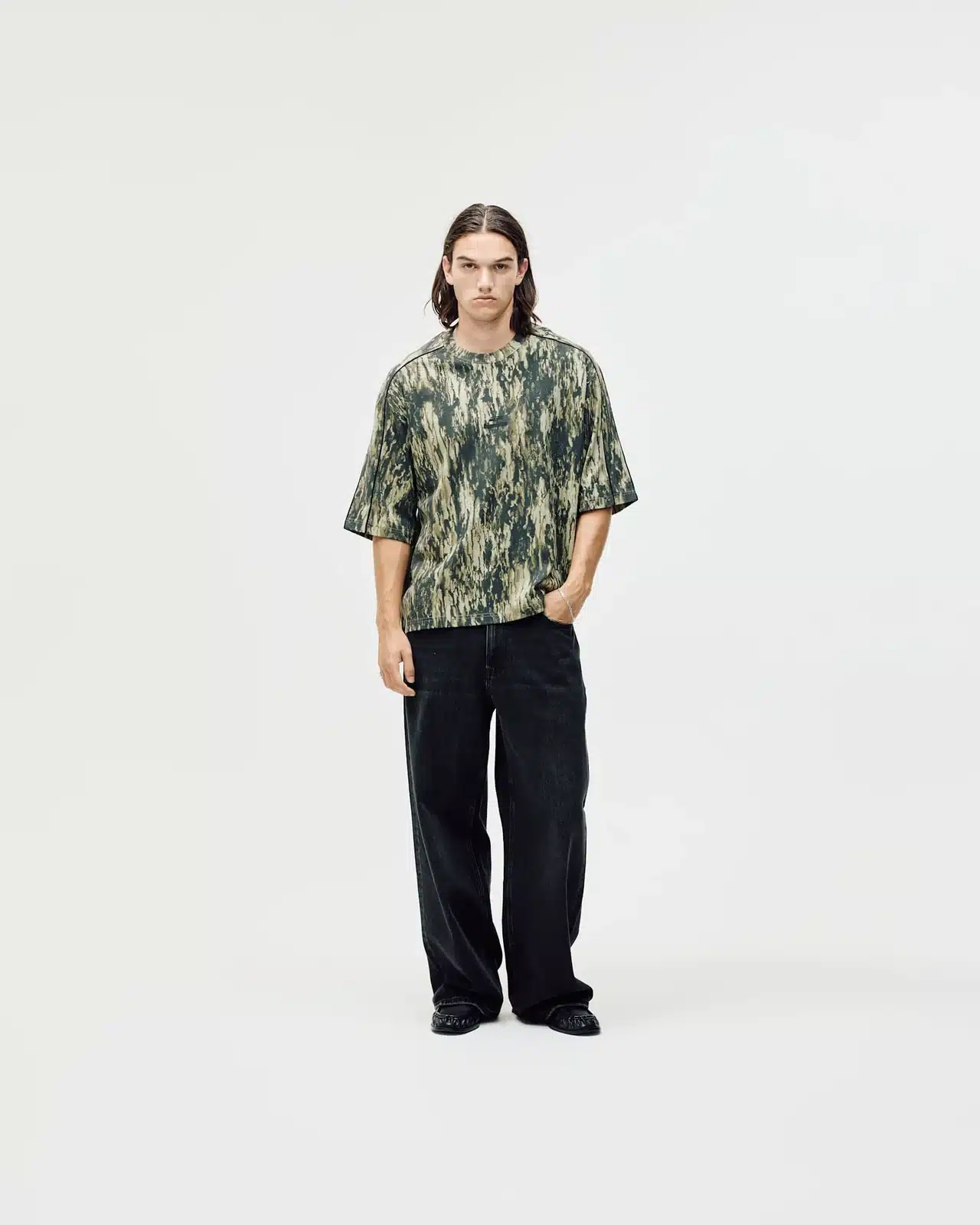 OVERSIZED CAMO LOGO TEE